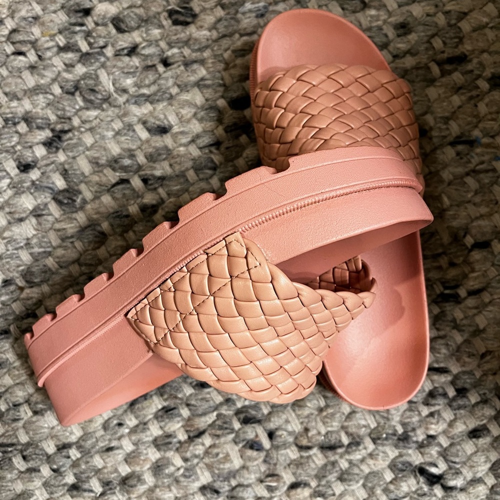 Cute Like New Wedge Slides - image 1